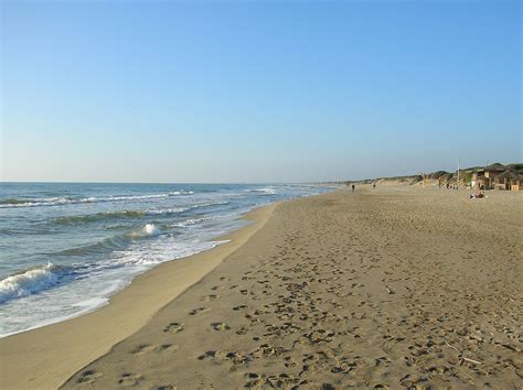 spiaggia di nudisti|Spiagge per nudisti in Italia: la Top 10 .